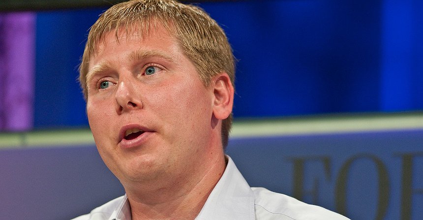 Gemini's Winklevoss Calls for Removal of DCG CEO Barry Silbert