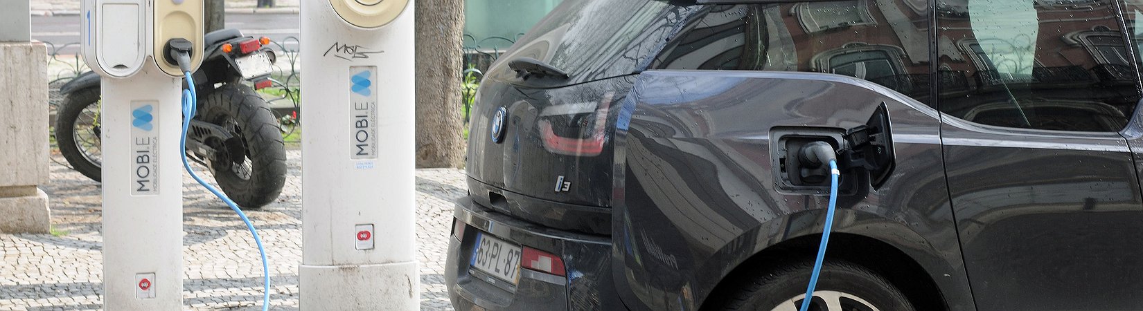 Carregamento gratuito de carros elétricos termina no final deste mês
