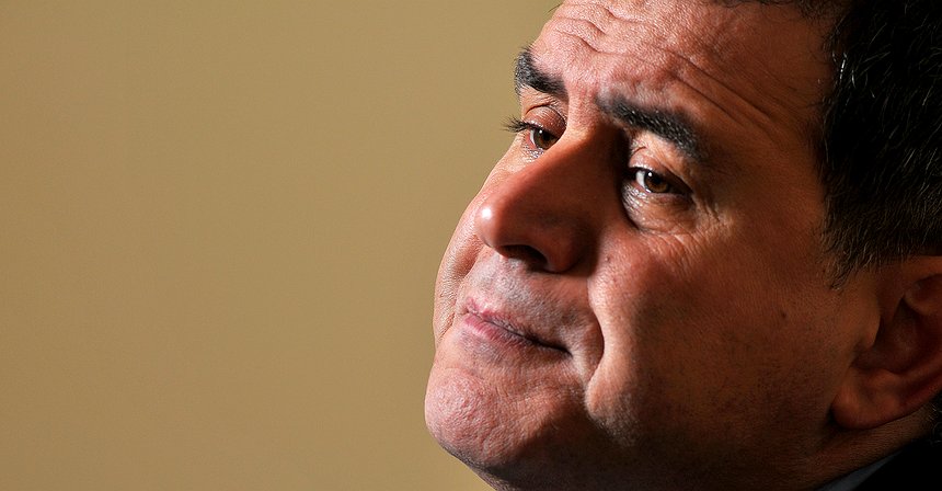 Students Try to "Shut Up” Nouriel Roubini