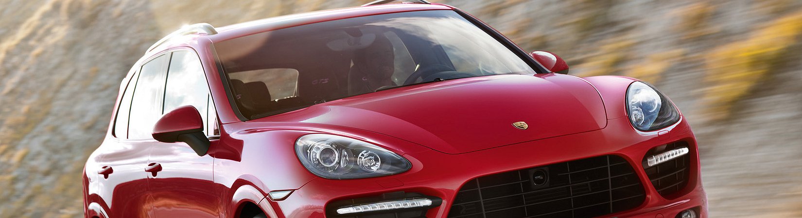 سيارات الدفع الرباعي تقتحم قطاع السيارات الفاخرة