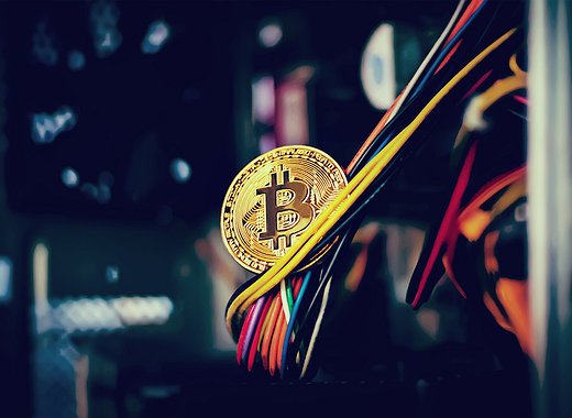 A Solo Miner Mines a Bitcoin Block