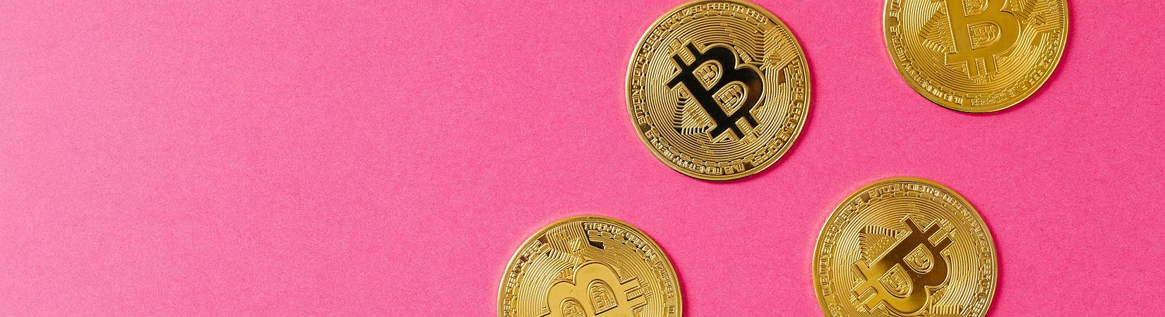 MicroStrategy revela que posee 14.700 millones de dólares en bitcoin