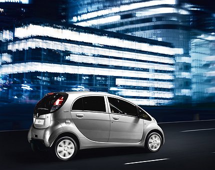 Peugeot vai oferecer uma opção elétrica para cada modelo