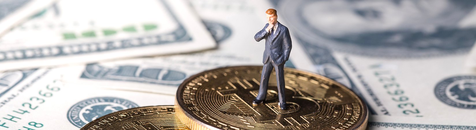 Bitcoin mantém-se estável acima dos 8000 dólares