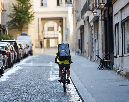 SoftBank investe 10 miliardi di dollari in Uber