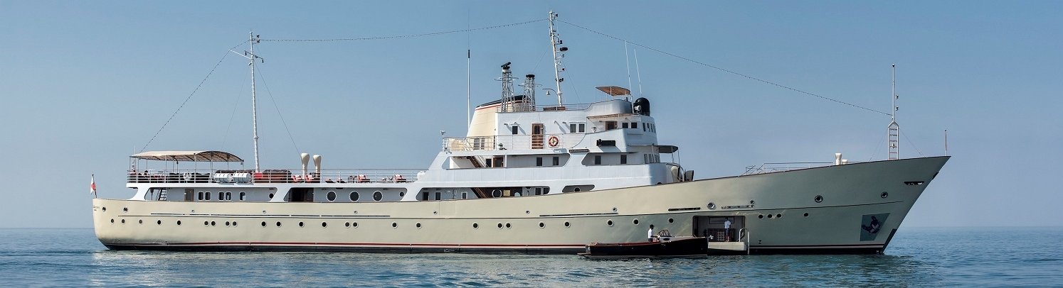 Yate de lujo para espías