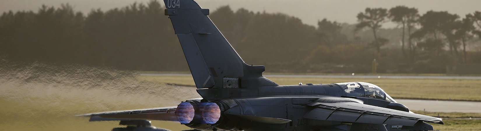 Il Regno Unito comincia i bombardamenti in Siria