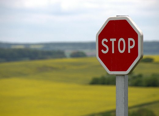 China prohíbe la promoción de stablecoins