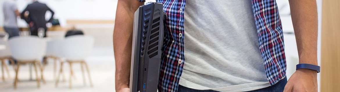 أول لاب توب بشاشة منحنية