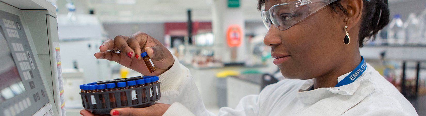 خمس شركات تجذب عملاقة الاستثمار