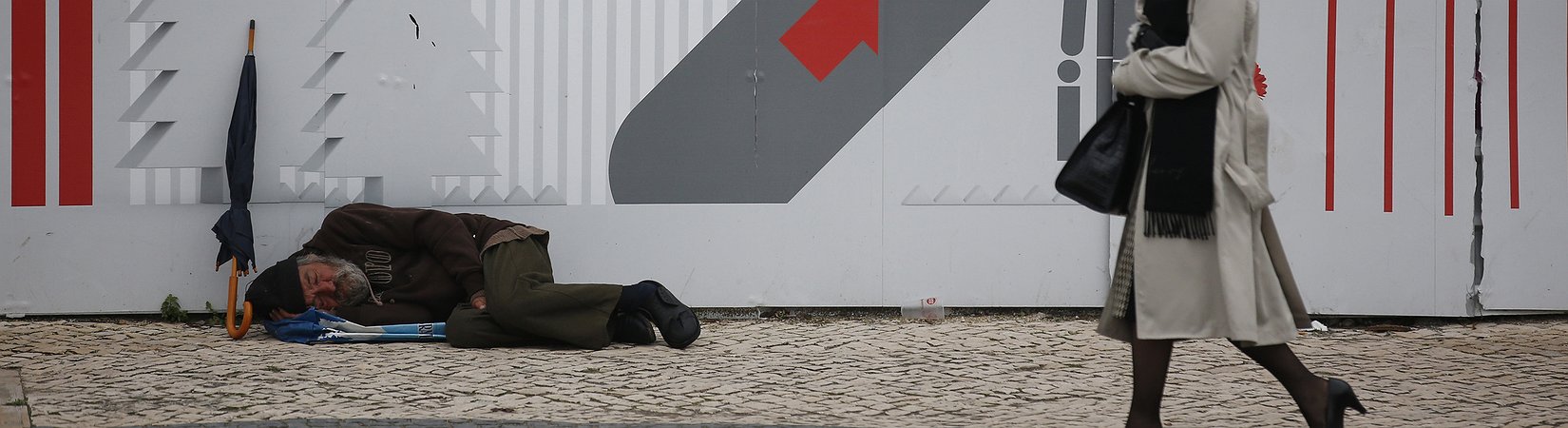 Portugal: risco de pobreza diminuiu em 2015