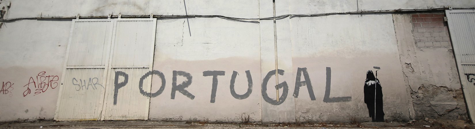 Dívida pública continua a crescer