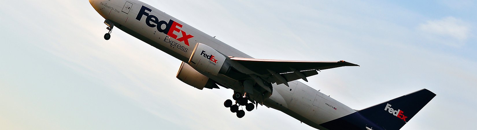 FedEx closes its first quarter together with Dutch TNT smashing expectations
