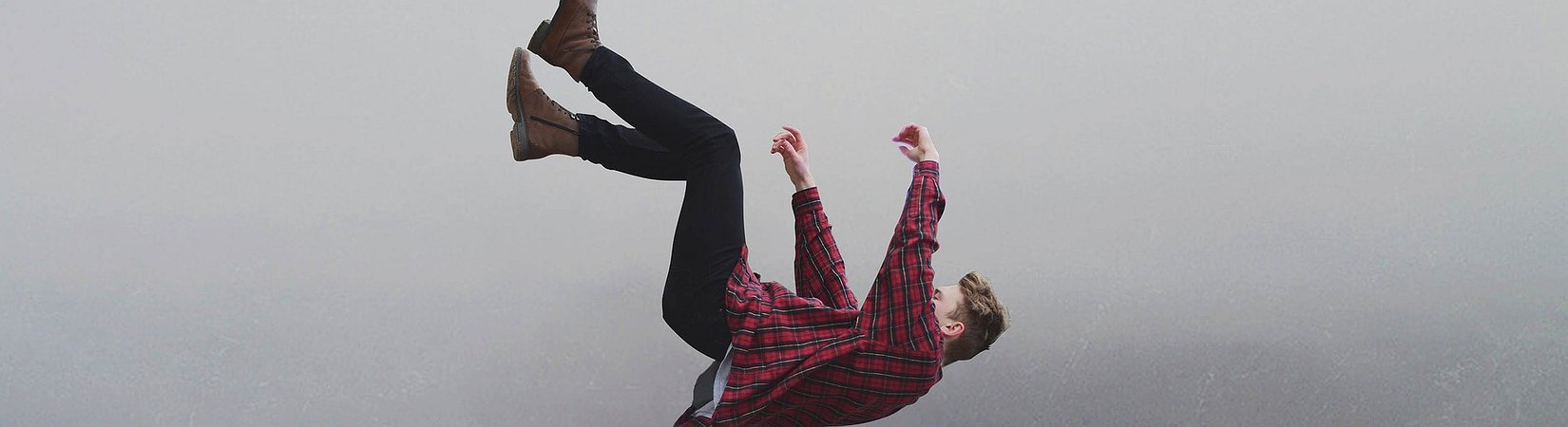 El precio del bitcoin cae hasta los 8.200 $