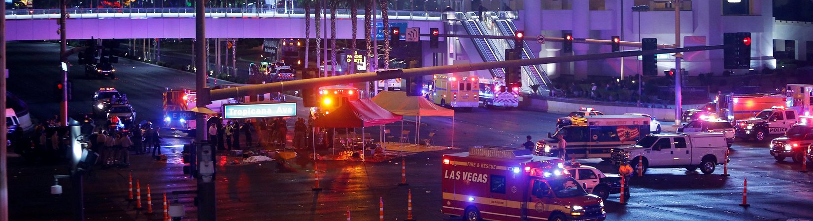 Spari sulla folla a Las Vegas, almeno 50 morti