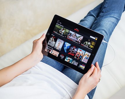 Netflix em queda no seguimento de decepção com número de usuários