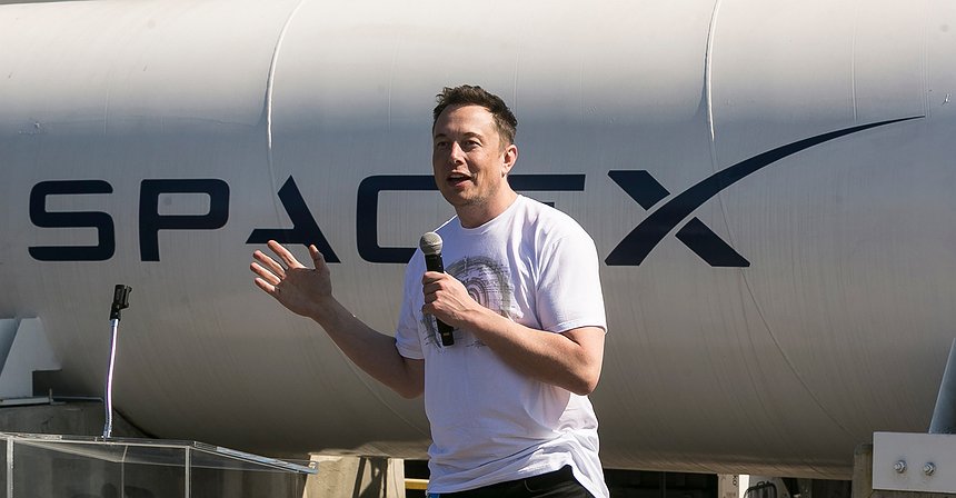 SpaceX reduce en 373 millones $ el valor de los bitcoins que posee