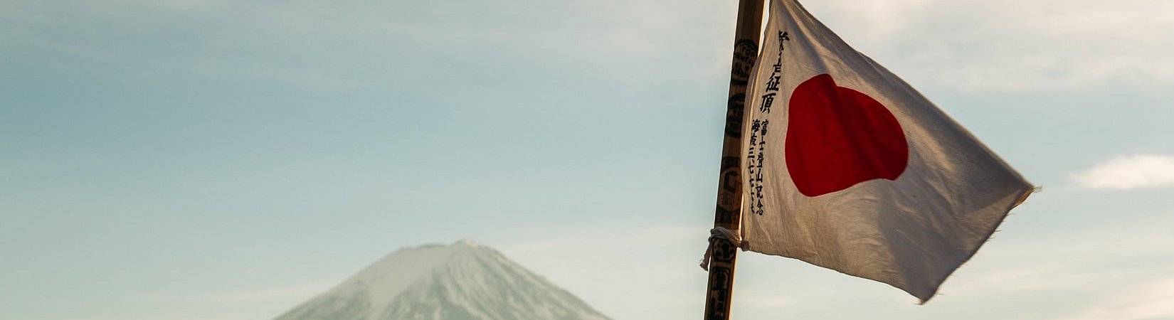 Coinbase Enters Japanese Market After Registering With Regulators