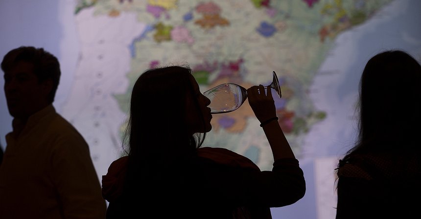 Como o vinho português ajudou a definir o conceito de comércio livre