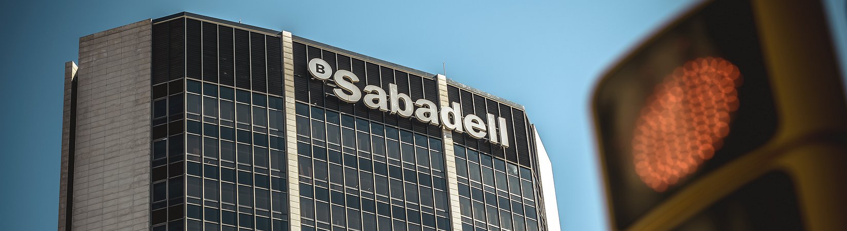 Los principales bancos abandonan Cataluña