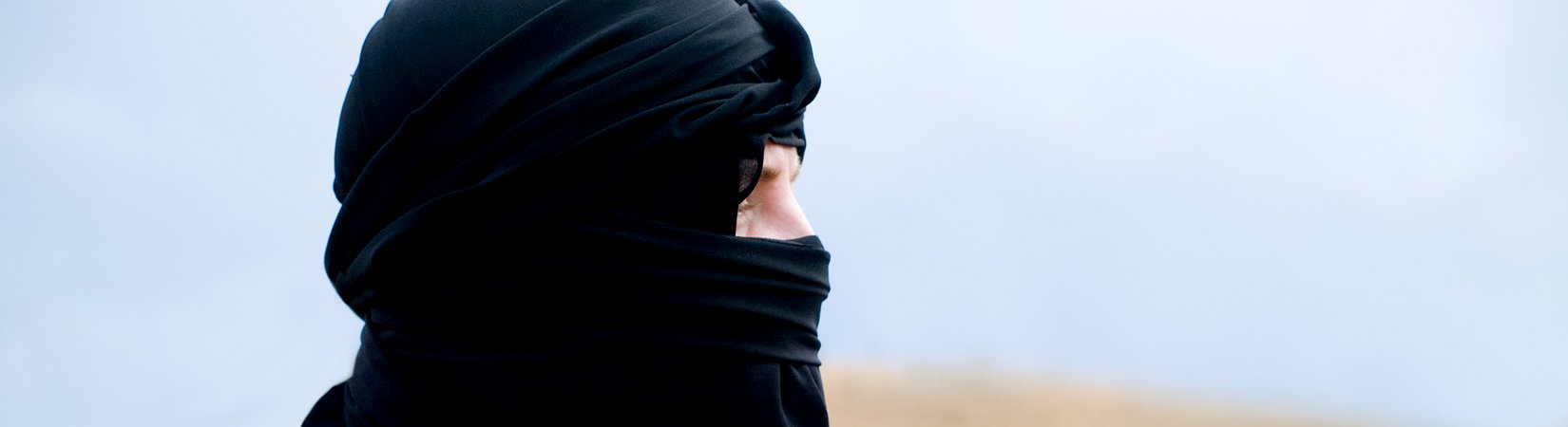 رهائن داعش تكشف أسرارها