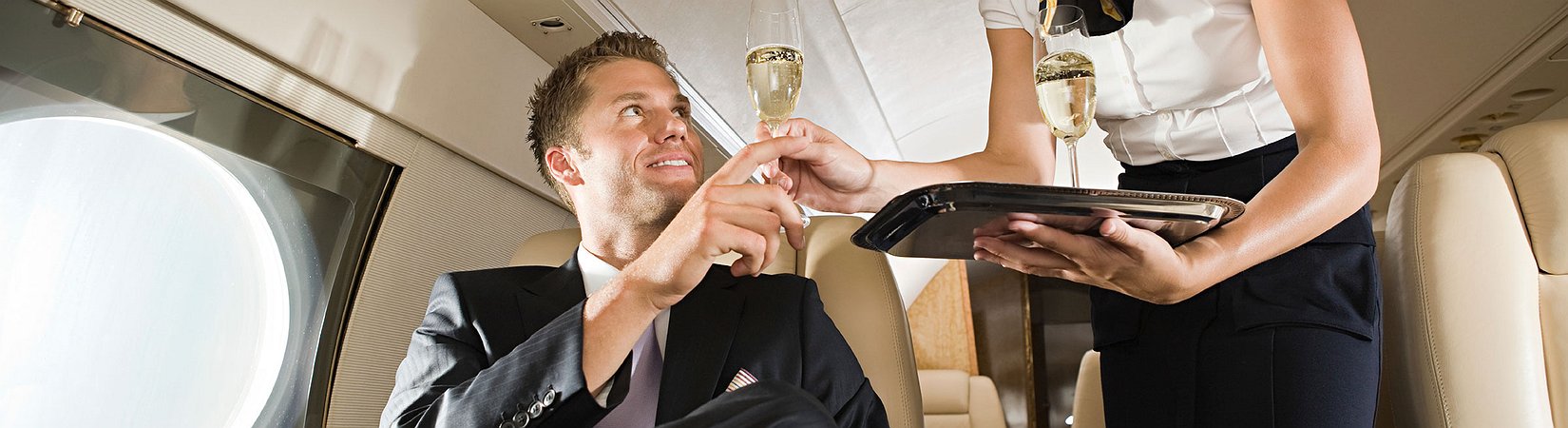 Etiqueta em viagem para o homem moderno
