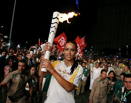 Têm início os Jogos Olímpicos de 2016, no Rio de Janeiro