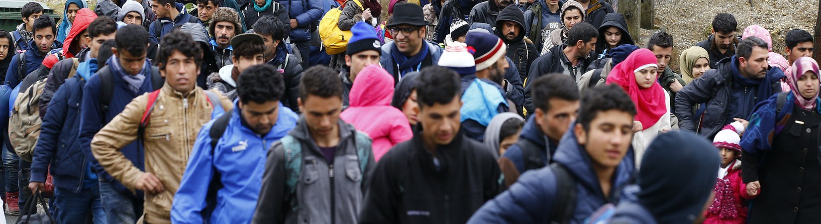 Costa oferece ajuda a Tsipras para receber refugiados