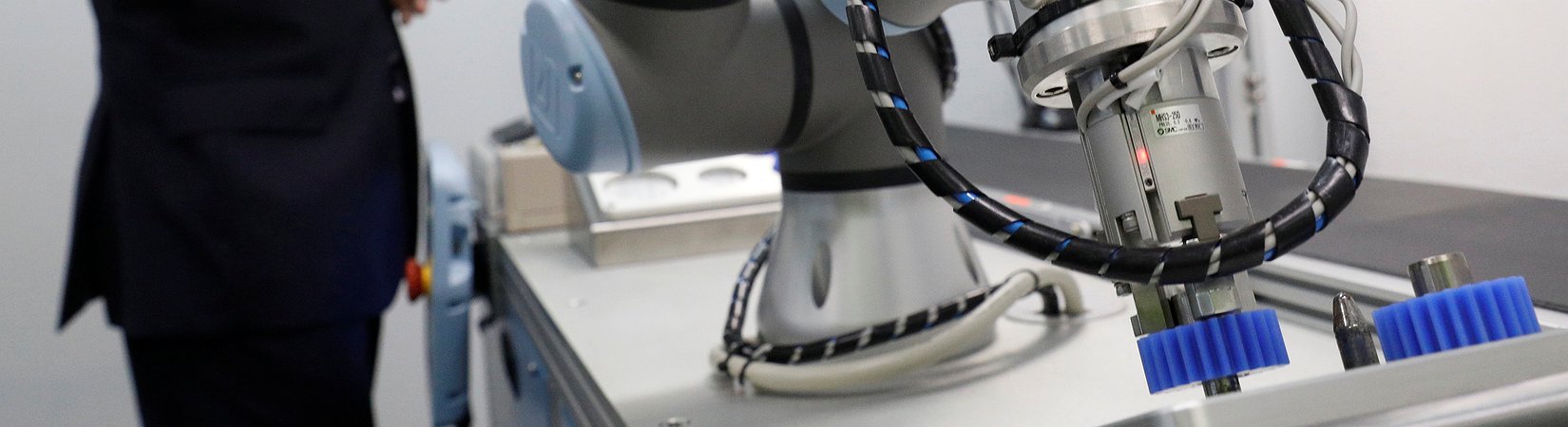 Singapore to invest $100m in AI