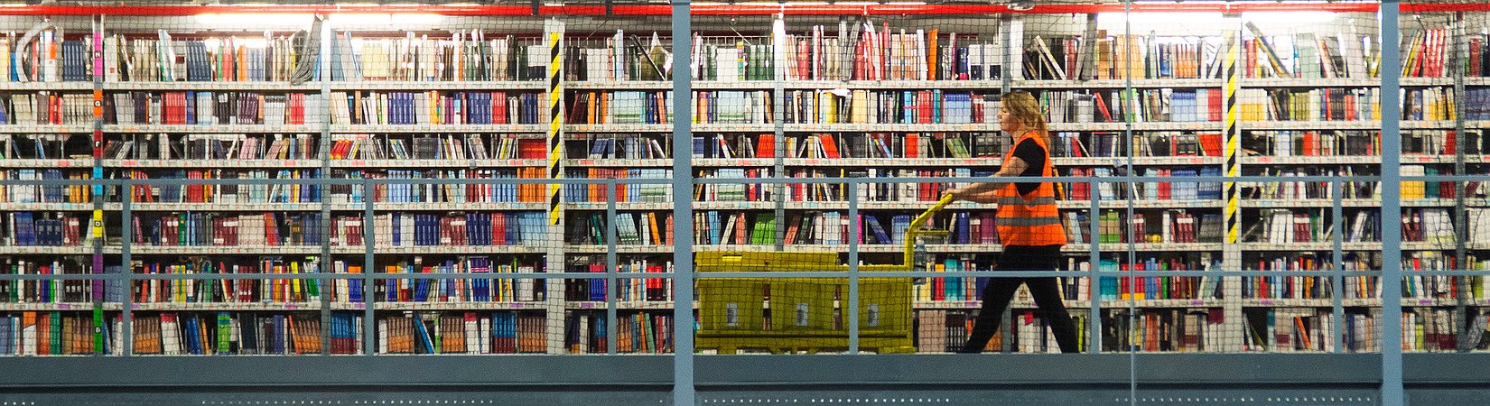 بماذا تستثمر Amazon