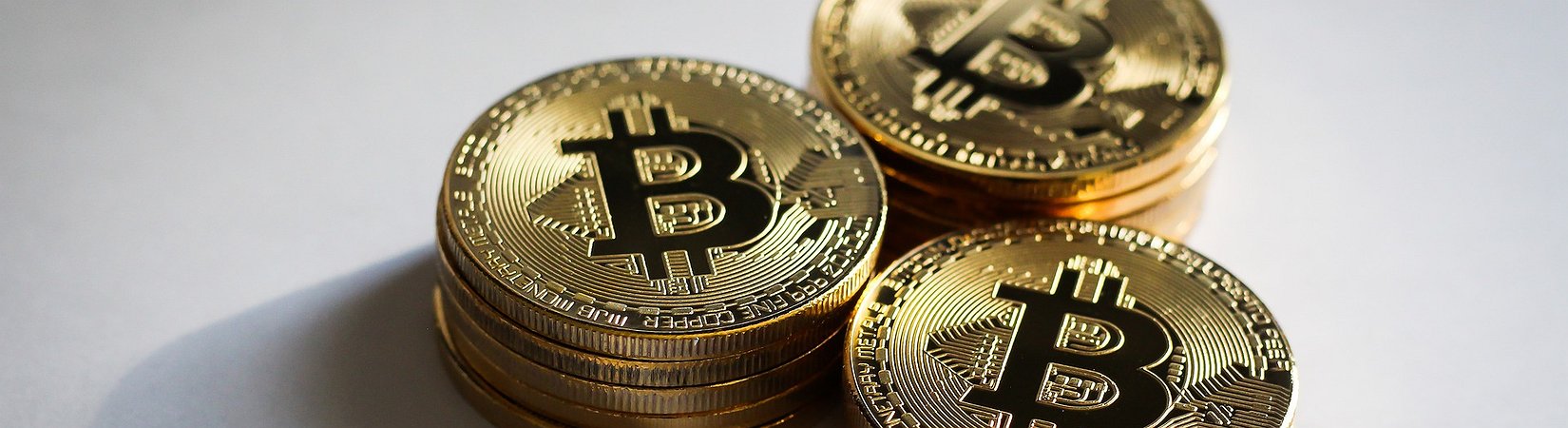 Los usuarios retiran 2.000 bitcoins diarios de los intercambios de criptomonedas