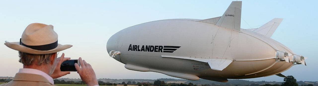 Maior avião do mundo completou viagem inaugural