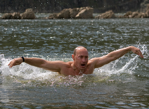 مسبح، بيض السمان ولا كحول.. يوم واحد مع الرئيس بوتين