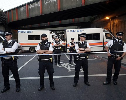 Un muerto y varios heridos en un atropello junto a una mezquita de Londres