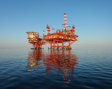 Il Brent sale sopra 64 dollari per la prima volta dal 2015