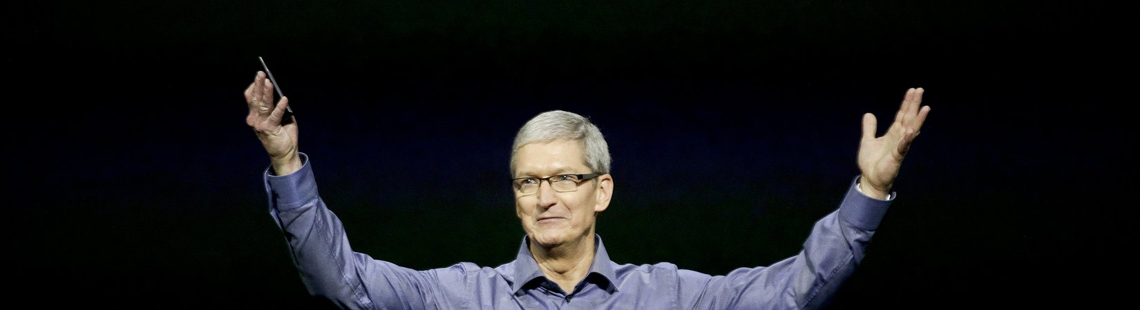 La capitalizzazione di Apple supera i 900 miliardi di dollari