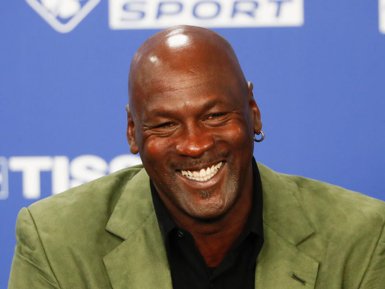 9 sorprendentes hechos que demuestran lo realmente rico que es Michael Jordan
