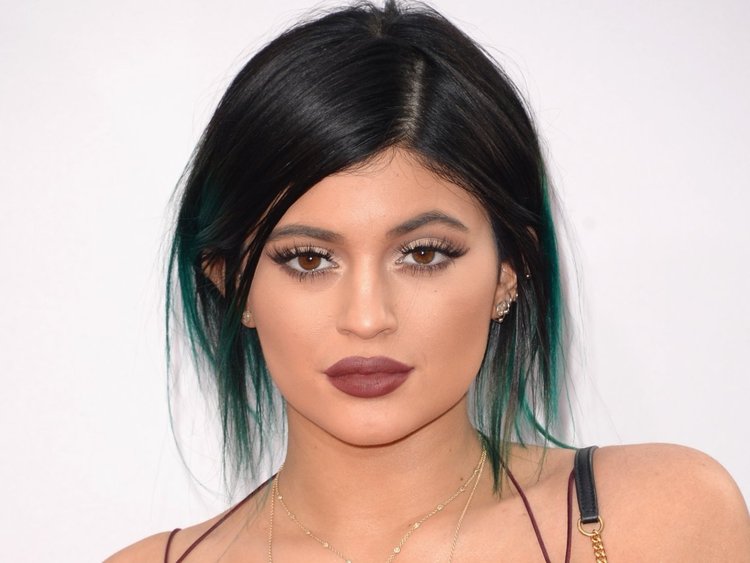 ¿Cómo se gastan su dinero y tiempo los 5 multimillonarios más jóvenes del mundo?