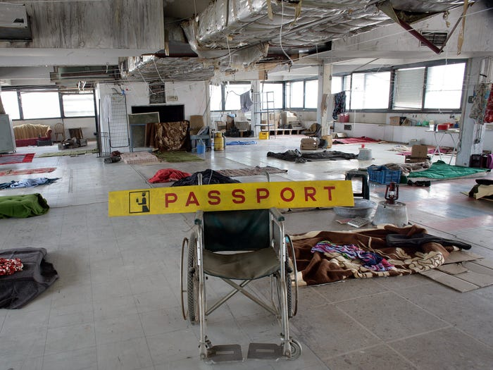 10 famosas y costosas construcciones que han sido abandonadas