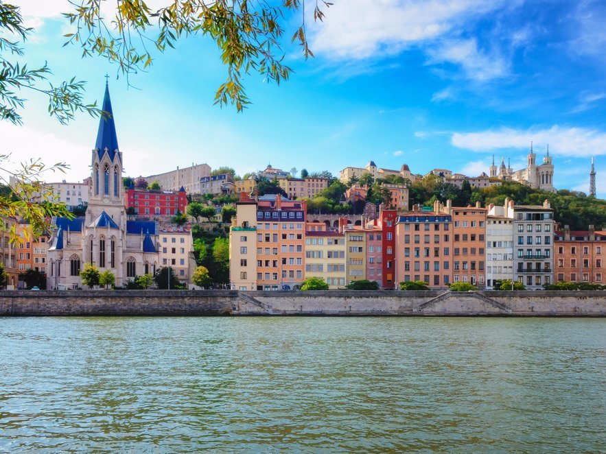 Las 30 ciudades ideales para los menores de 30